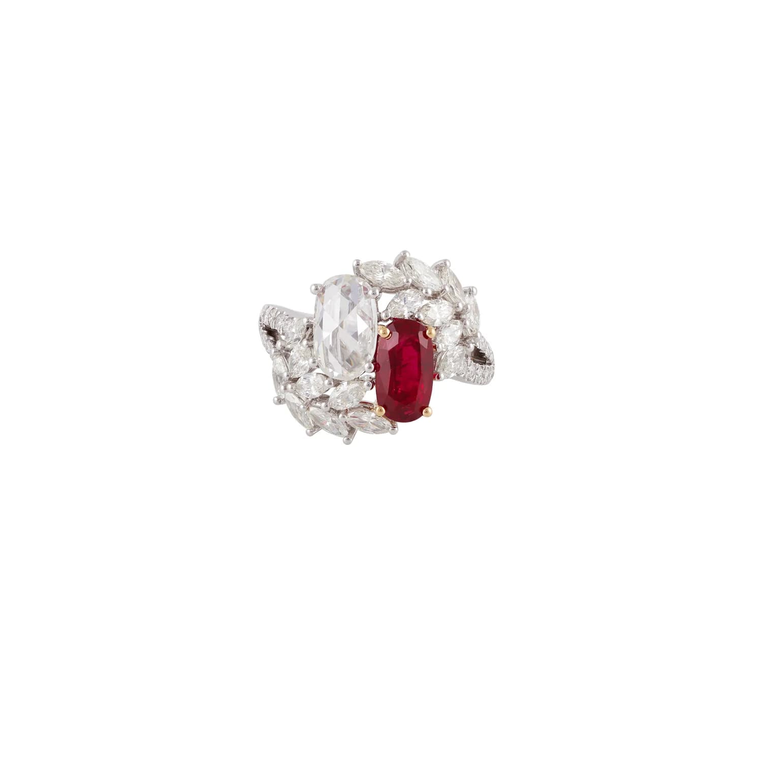 Gold ring set with ruby and diamonds, reference HR-3244