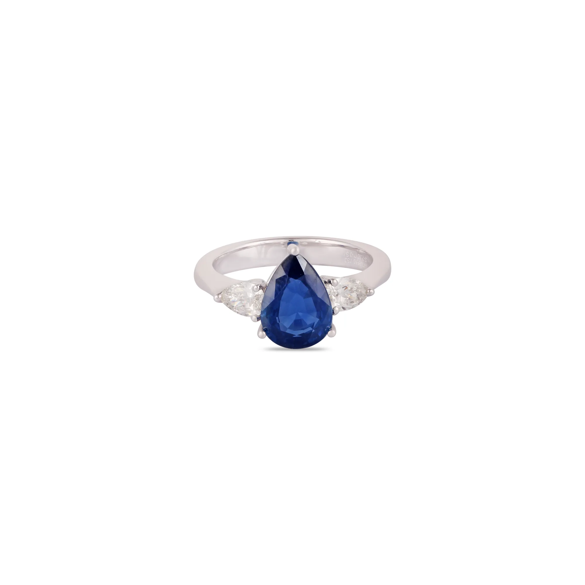 Anillo de oro blanco 18K con zafiro y diamantes