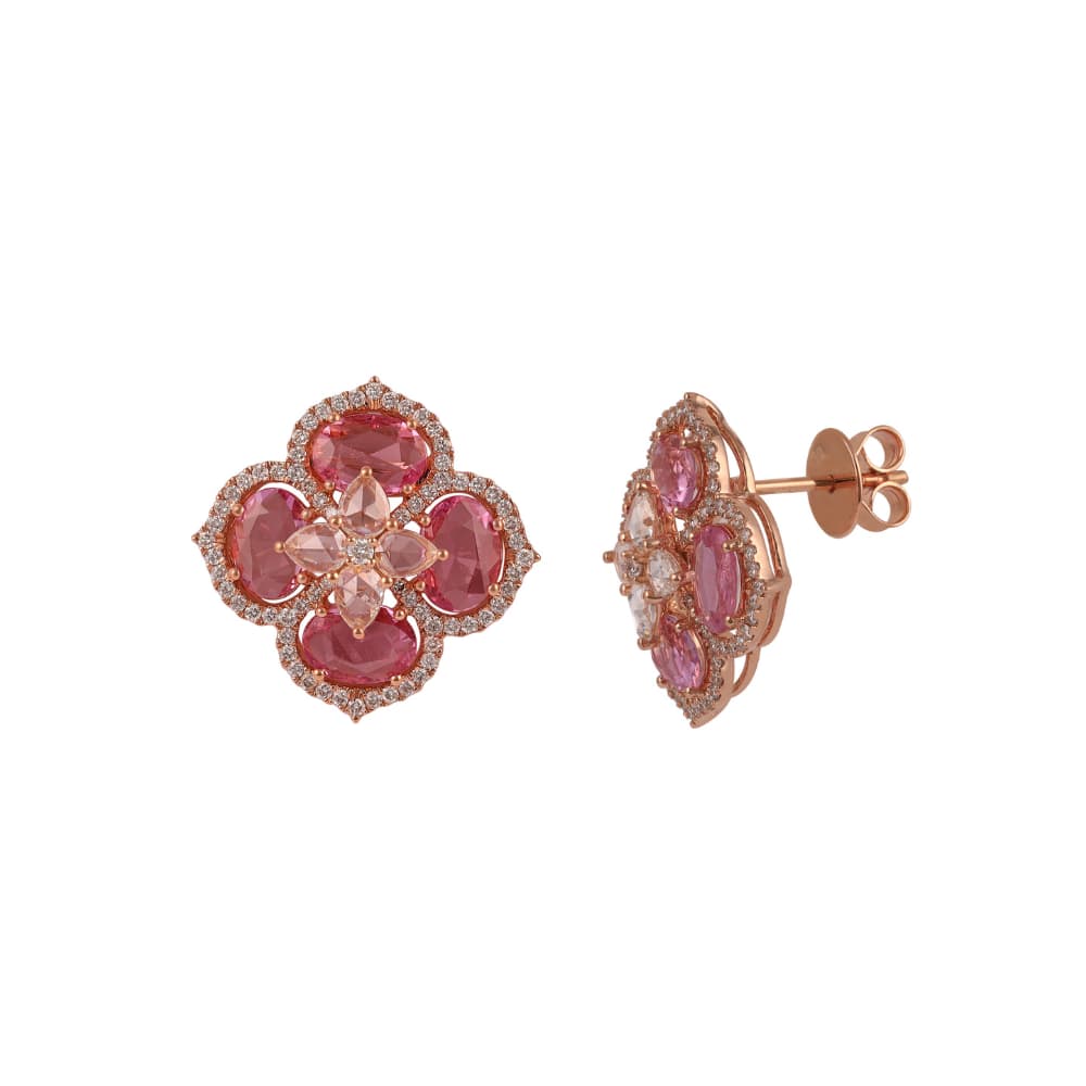 Aretes cuatrifolios de oro rosa con pétalos de piedras rosas ovaladas y centros pálidos de talla rosa
