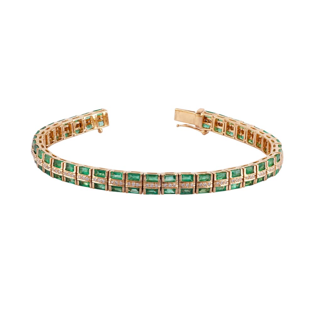 Yellow gold bracelet with two rows of emerald-cut emeralds and a central diamond line